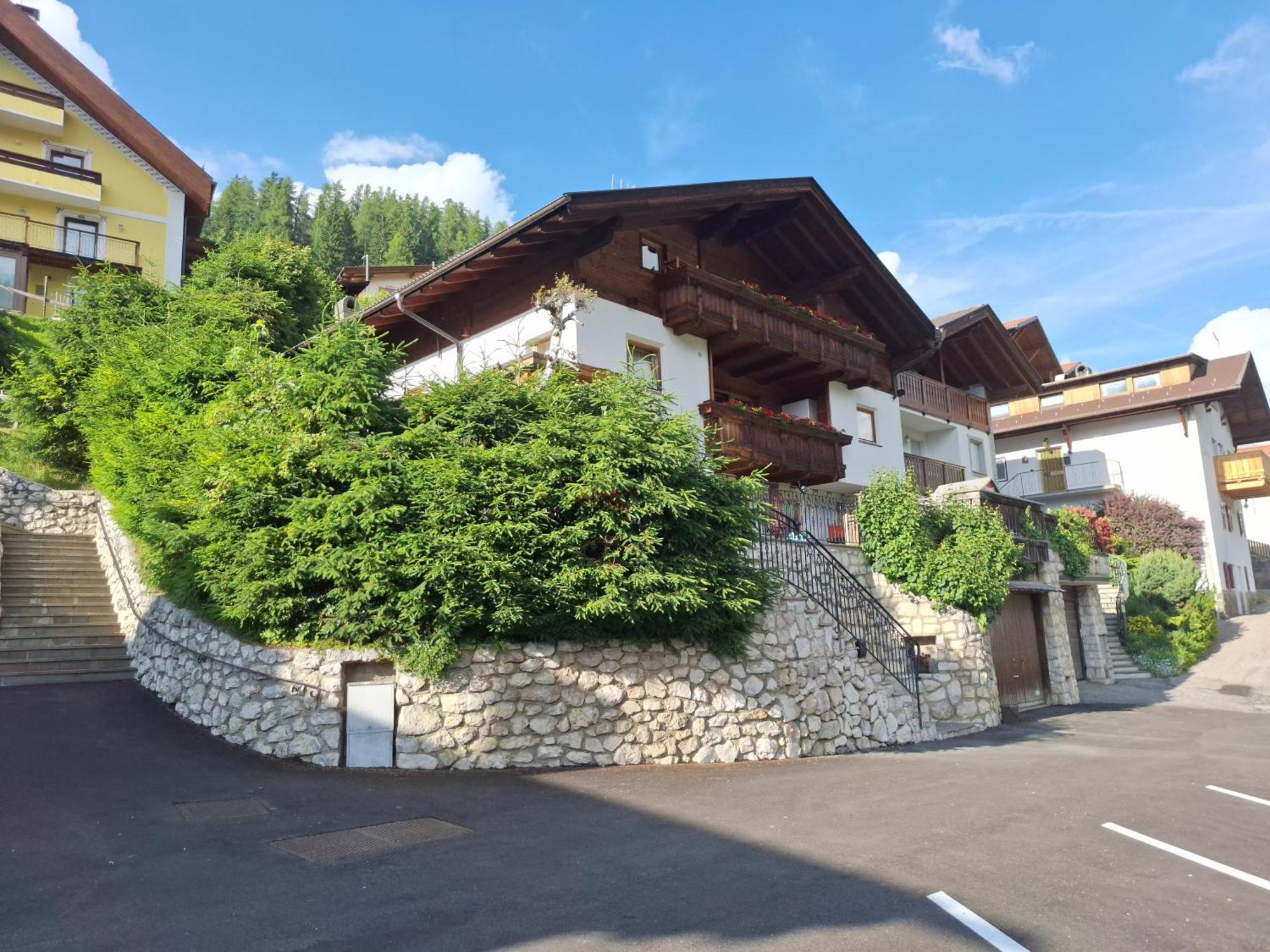 Apartments Insam Santa Cristina Val Gardena Luaran gambar